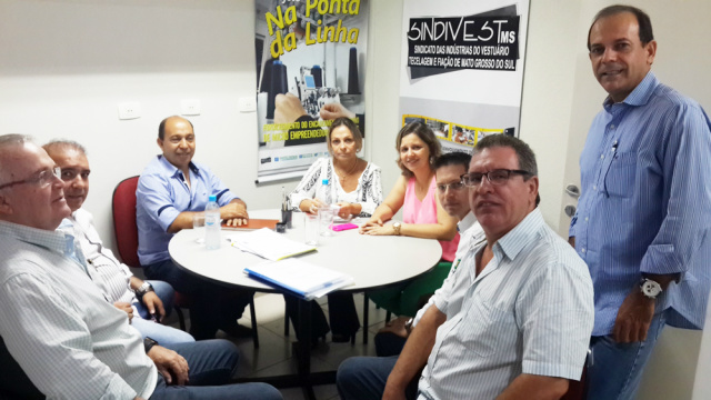 Sindicato das indústrias do vestuário e têxtil elege nova diretoria Nova diretoria para do Sindivest/MS para o triênio 2015/18. (Foto: Divulgação)