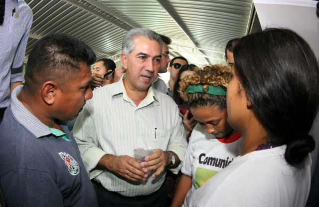 Governador divulga o resultado da auditoria nas contas do Estado Reinaldo ainda apresenta todo o levantamento das obras inacabadas (Foto: Assecom Governo MS)