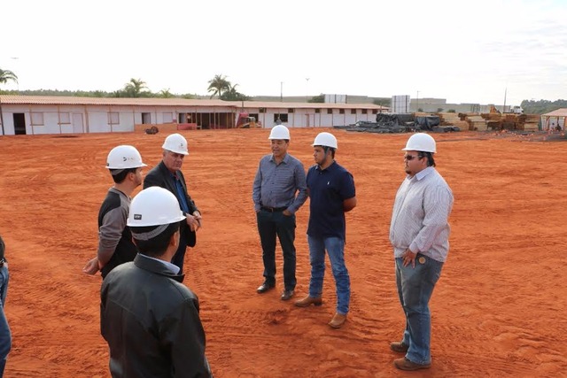 Autoridades visitam obras do Hospital Regional de Três Lagoas