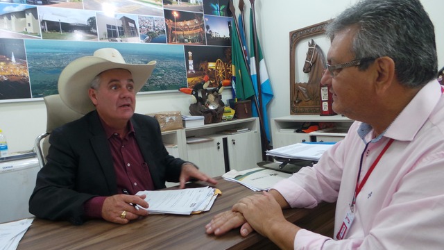 Até fevereiro de 2018, prefeitura muda de endereço, garante Guerreiro Guerreiro falou ao Perfil News que sua prioridade é contenção dos gastos, principalmente com os aluguéis e para isso pretende concentrar todos as repartições em um só lugar (Foto: Thais Dias)