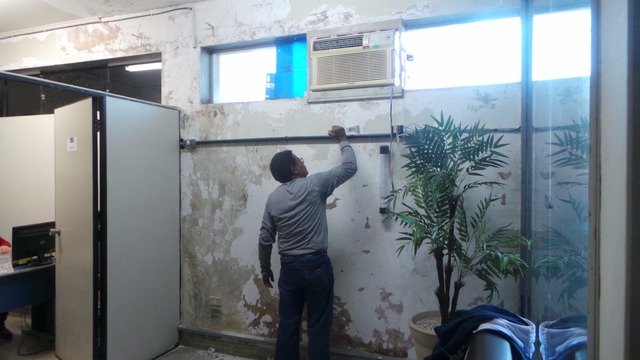 Até fevereiro de 2018, prefeitura muda de endereço, garante Guerreiro Após decorridos seis meses o prefeito autorizou a reforma no prédio onde a prefeitura está instalada (Foto: Ricardo Ojeda)