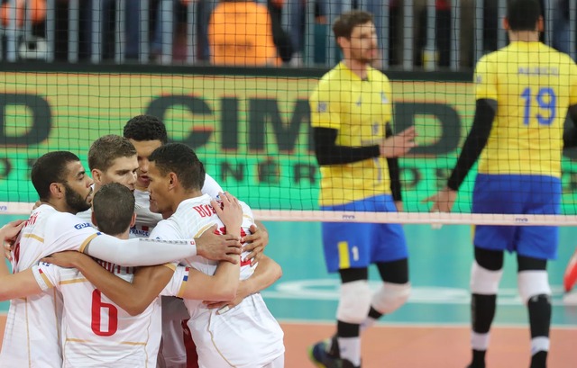 França bate o Brasil e é campeã da Liga Mundial Sem vencer a Liga Mundial desde 2010, o Brasil volta a bater na trave. (Foto: FIVB/Divulgação)