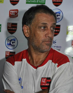 Celso Teixeira enaltece Galo e diz que tratativas estão 'bem encaminhadas' Celso se diz um profissional movido a desafios, e os diversos títulos estaduais conquistados ao longo da carreira atestam sua competência. (Foto: Divulgação)