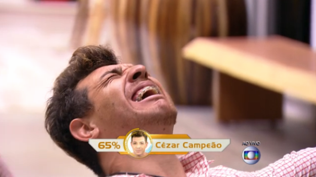 Cézar é o grande vencedor do BBB15 com 65% dos votos O campeão ficou bastante emocionado no momento da revelação. (Foto: Divulgação)