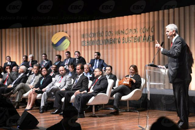 Prefeitos querem debates mais propositivos para os municípios Presidente da Frente Nacional dos Prefeitos (FNP), José Fortunati. (Foto:Divulgação/Agência Brasil)
