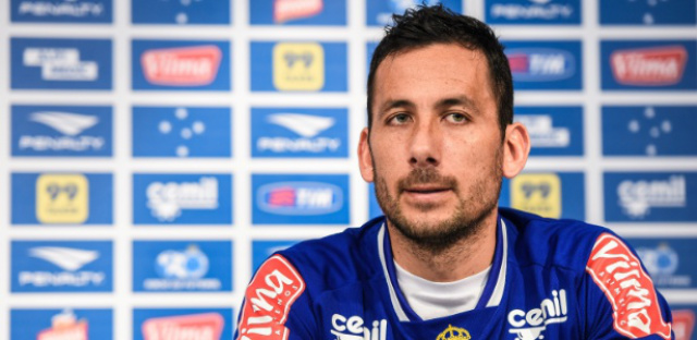 Ariel Cabral assina contrato de uma temporada com o Cruzeiro. (Foto: Divulgação)