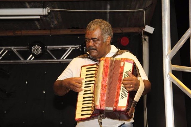 Cultura promove Encontro de Sanfonas na feira noturna de quarta-feira Encontro de Sanfonas, promovido em parceria com a Associação dos Feirantes de Três Lagoas (Foto/Assessoria)