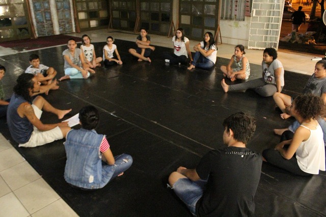 Curso de teatro tem início na Diretoria de Cultura de Três Lagoas Com turmas lotadas, a volta do teatro gratuito pela Prefeitura de Três Lagoas foi positiva para a população (Foto/Assessoria)