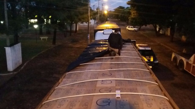 PRF divulga balanço de apreensões de cigarros contrabandeados O número de pessoas presas pelo crime de contrabando aumentou significativamente. No primeiro semestre já foram 235 presas por contrabando