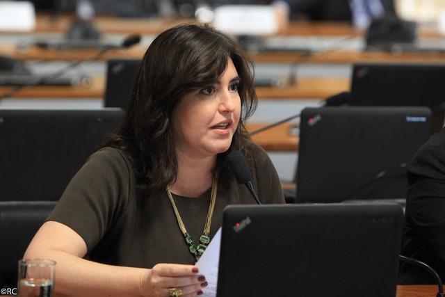 Simone Tebet defende que crime de estupro seja imprescritível Líder do MDB no Senado, a sul-mato-grossense Simone Tebet defende que crime de estupro não prescreva. Foto: Divulgação.