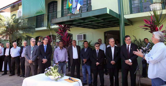No Ibama, Delcídio defende revitalização do Taquari Elas precisam ser protegidas para evitar que o assoreamento continue e se amplie (Foto: Divulgação/Assecom)