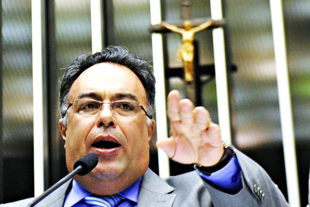 Entre os presos está o ex-deputado federal do Paraná, André Vargas, sem partido.(Foto:Divulgação/Agência Senado)