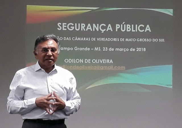 Odilon defende maior participação do estado no combate ao contrabando Para o pré-candidato do PDT ao governo, o Brasil só começará a vencer a guerra contra o crime quando integrar as ações dos diferentes órgãos de segurança (Foto/Assessoria)