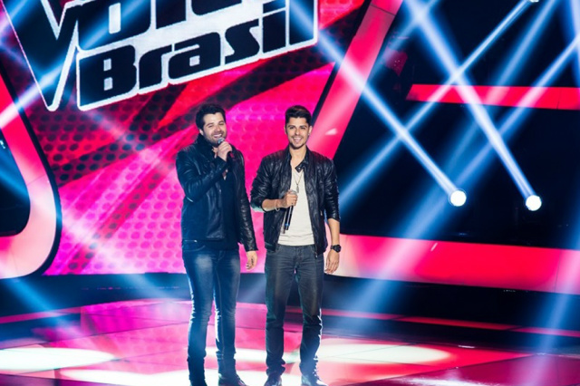 Fiems e Sesi promovem festa em Dourados para comemorar o Dia do Trabalhador A dupla foi uma das sensações do programa The Voice Brasil, exibido pela Rede Globo (Foto: Divulgação/Assecom)