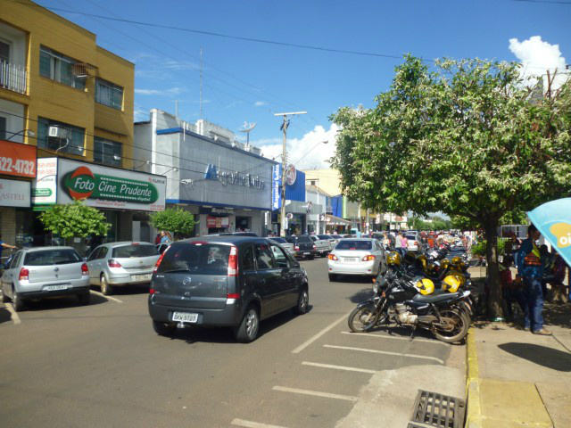 Rua Paranaíba é uma das vias que serão beneficiadas com a recuperação (Foto: Arquivo/ Perfil News)