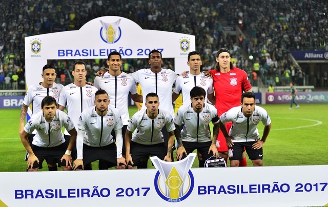Líder mundial: Corinthians supera até Juve e Real após 13 rodadas; veja os números A escalação ideal do Corinthians que entrou em campo contra o Palmeiras na quarta-feira (Foto: Marcos Ribolli)