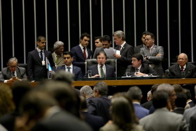 Sessão do Congresso vota recursos para emissão de passaportes, vetos e a Lei de Diretrizes Orçamentárias (Foto:Wilson Dias/Agência Brasil)