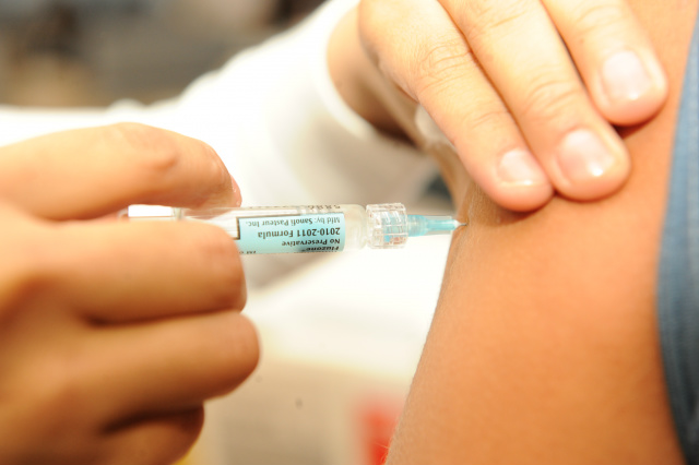 As vacinas serão oferecidas para a população indígena aldeada dos 34 Distritos Sanitários Especiais Indígenas (DSEIs) existentes em 18 estados (Foto: Arquivo)