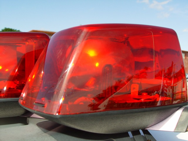 Interno tenta fugir do semi-aberto, afronta PMs mulheres e é baleado Interno tenta fugir do semi-aberto, afronta PMs mulheres e é baleado