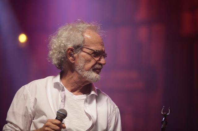 Cantor Renato Teixeira será a atração principal da Festa do Folclore de Três Lagoas Renato Teixeira é um cantor e compositor brasileiro e autor da música “Romaria” (Foto/Assessoria)