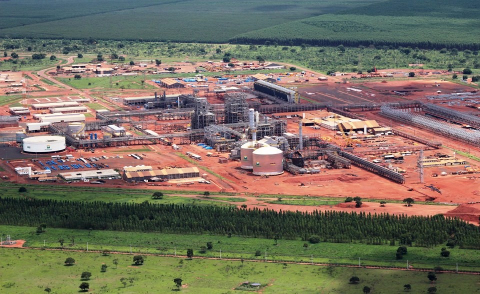 Petrobras pode vender fábrica de Três Lagoas daqui 2 meses O complexo, com a construção paralisada em 2014, já está concluído mais de 80%. (Foto: Perfil News).