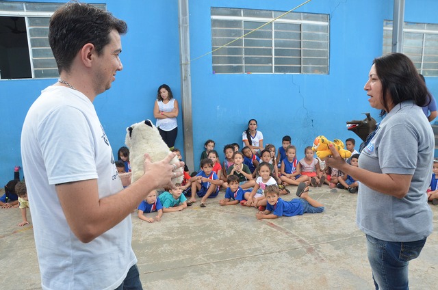 Junto com a equipe do CCZ, essas ações têm sido executadas periodicamente pelas equipes (Foto:Assessoria)