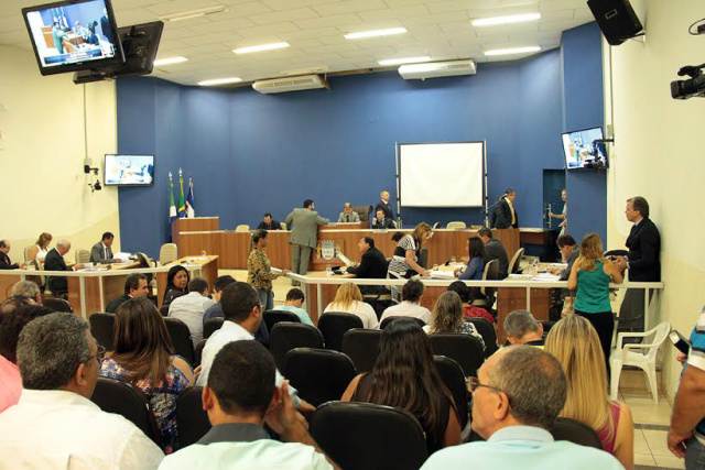 O descontentamento da população com os serviços prestados no município ficou claro nos debates na sessão da Casa, ontem (Foto: Divulgação)