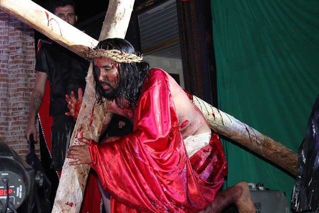 Confira o vídeo com o resumo da encenação da 19ª Via Sacra Confira o vídeo com o resumo da encenação da 19ª Via Sacra