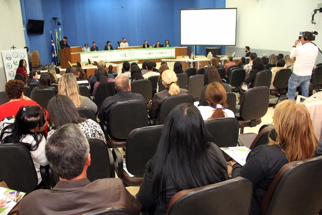 Três Lagoas recebe participantes da Conferência de Vigilância em Saúde A conferência foi aberta do anfiteatro da Câmara Municipal em Três Lagoas (Foto/Assessoria)