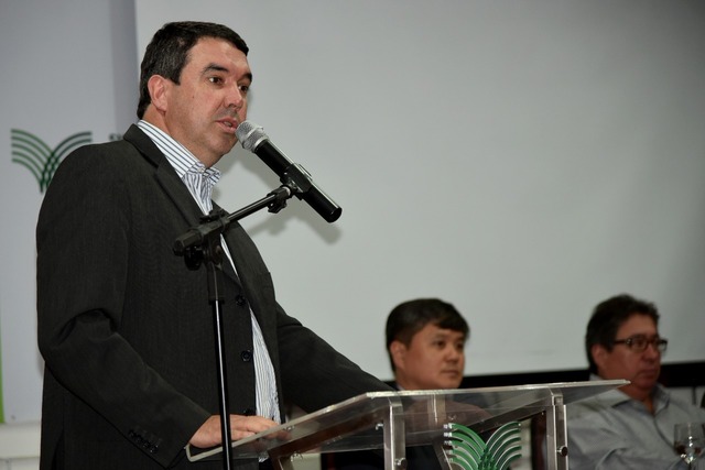 Secretário de Governo e Gestão Estratégica, Eduardo Riedel, anuncia que não será candidato
O secretário Eduardo Riedel assumiu a Segov em janeiro de 2015 e para isso teve que licenciar-se da presidência da Famasul (Foto: Secom)