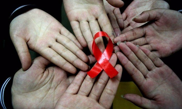 No mundo, luta contra a Aids avançou e mais da metade dos pacientes já tem acesso a tratamento com antirretrovirais - STR / AFP