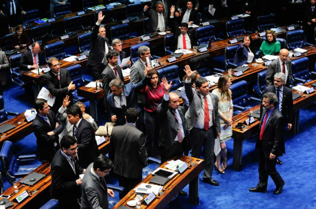 A Proposta de Emenda Constitucional foi aprovada em primeiro turno no Senado, com 58 votos favoráveis e 13 contrários (Foto: Jonas Pereira/Agência Senado)