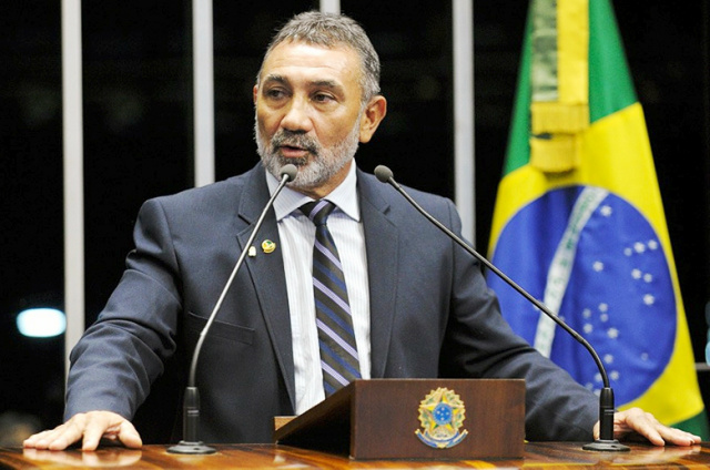 Senadores de vários partidos elogiam PEC de Delcídio Telmário Mota assegura que a PEC é um passo decisivo da reforma tributária que o Brasil exige (Foto: Divulgação)
