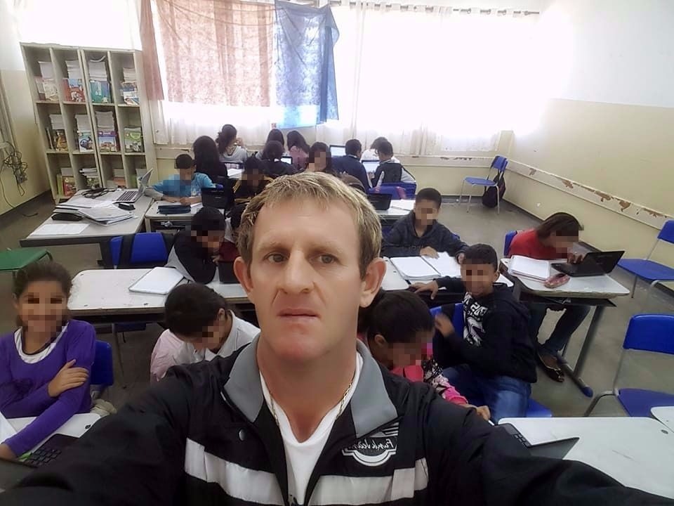 Professor é assassinado dentro de casa em Andradina Vítima trabalhava como professor em Andradina e região. (Foto: Reprodução - Facebook).
