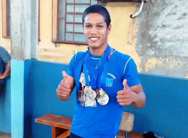 Estudante da Capital é vice-campeão brasileiro Geovane fez quatro lutas, vencendo as três primeiras, sendo que a semifinal foi por finalização (katagatami). Na final, lutou com Gabriel Nascimento (Nova União), e perdeu por apenas uma vantagem (Foto: Correio do Estado)