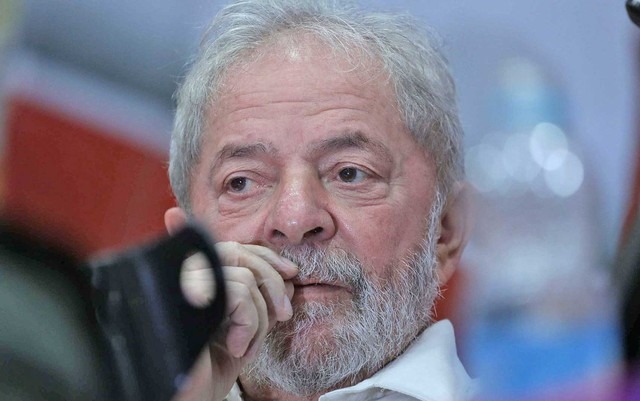 Moro determina prisão de Lula para cumprir pena no caso do triplex em Guarujá Moro determinou a prisão do ex-presidente Lula (Foto: Kiko Sierich / Futura Press / Estadão Conteúdo)