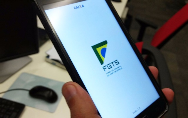 Programa de saques de contas inativas do FGTS entra na última semana Os trabalhadores podem consultar o saldo a receber na página da Caixa (Foto/Divulgação)