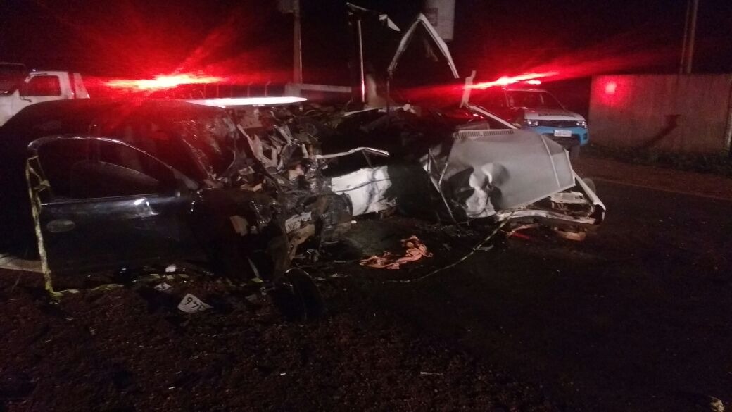 Acidente entre 2 carros mata 5 pessoas e deixa outras 4 feridas suspeita da Polícia Militar Rodoviária Estadual é de que o acidente tenha sido causado por tentativa de ultrapassagem em local permitido (Foto: Divulgação)