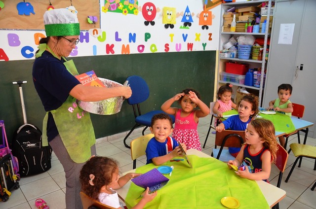 CEI Professora “Clarinda Dias Conceição” de Três Lagoas desenvolve Projeto “Restaurante Literário” O projeto é desenvolvido uma vez por semana onde a sala de aula é transformada em restaurante (Foto/Assessoria)