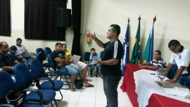 Ao total, representantes das 40 equipes inscritas compareceram à reunião. (Foto: Assessoria)