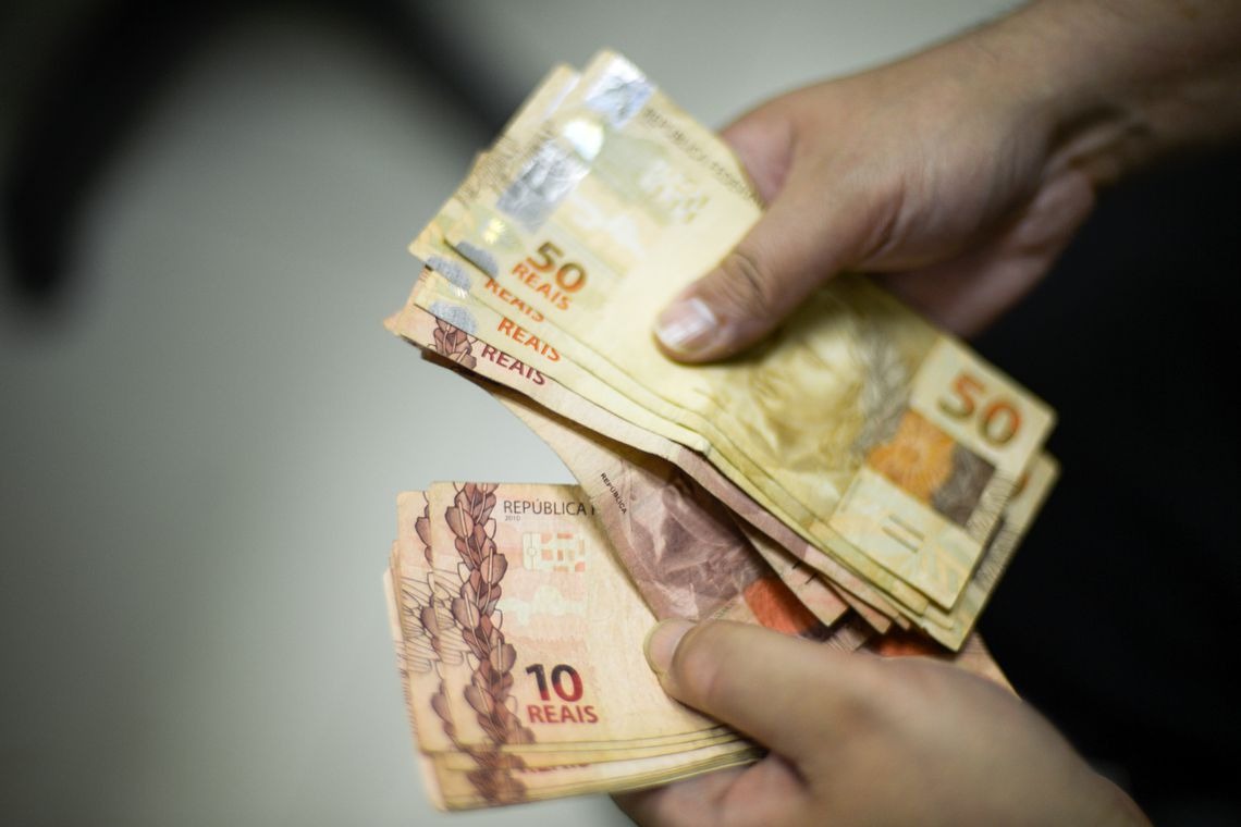 Governo propõe salário mínimo de R$ 1.040 para o próximo ano Foto: Marcello Casal jr/Agência Brasil