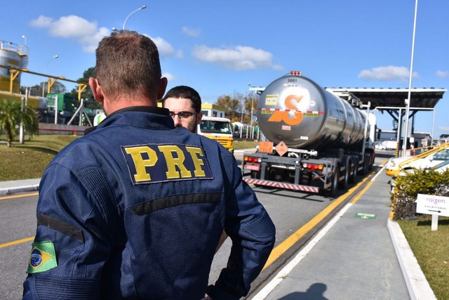 PRF: número de acidentes e mortes aumentam no feriado de ano novo PRF/Divulgação