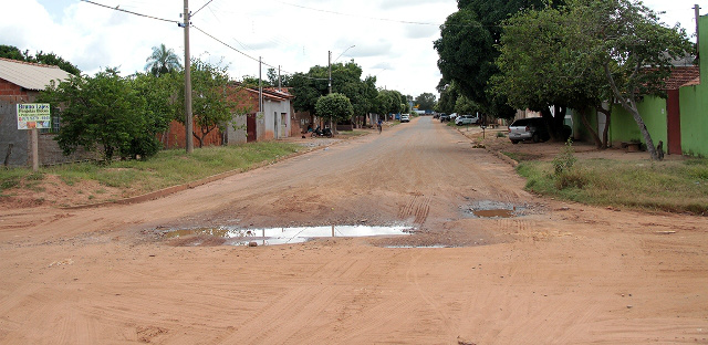 Vereadores realizam indicações para melhorias no trânsito, esgoto e saúde Solicitação encaminhada para a Sanesul, na implantação da rede de esgoto no bairro Alto da Boa Vista. (Foto: Divulgação)