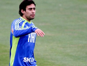 Valdivia, mais uma vez, servirá à seleção chilena
(Foto: Piervi Fonseca / Agência Estado)