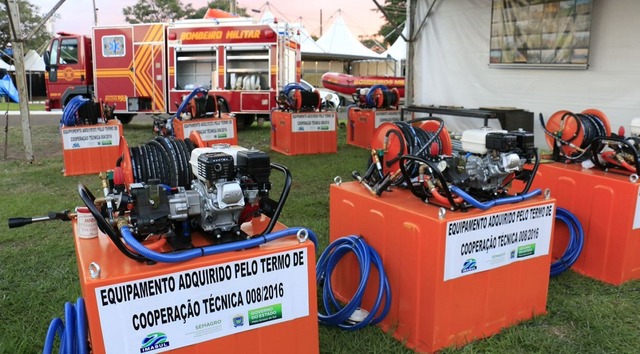 Bombeiros recebem equipamentos para intensificar combate a incêndios florestais A entrega, para o diretor-presidente Ricardo Éboli, é considerada de extrema importância. (Foto: Divulgação)