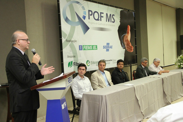 IEL lança nova edição de PQF Avançado e entrega certificação de mais 18 empresas As certificações de PQF trouxeram grandes mudanças para Três Lagoas. Ao total foram 18 empresas certificadas na noite de ontem (23). (Foto: Divulgação)