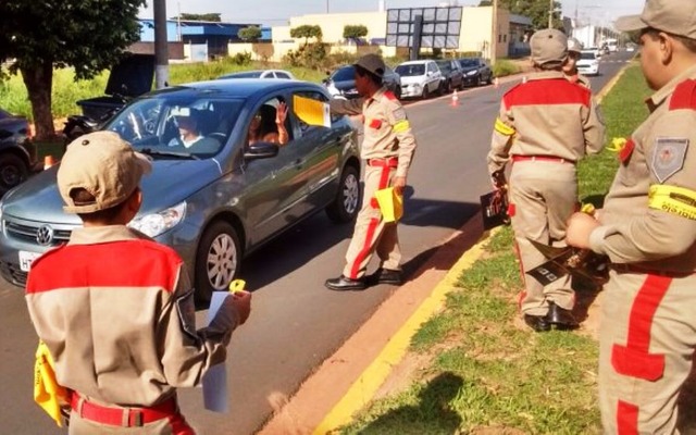 O Programa Bombeiros do Amanhã é mantido pela Prefeitura de Três Lagoas (Foto/Assessoria)