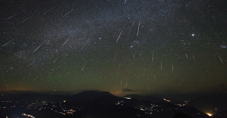 Chuva de meteoros poderá ser vista entre 15 e 26 de abril Líridas são vistas todo ano em abril e não oferecem riscos para a Terra
Jeff Dai/Flickr