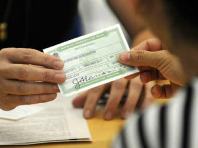 34 mil eleitores têm prazo de dez dias para regularizar título Para regularizar a situação, o eleitor deverá procurar o Cartório Eleitoral mais próximo portando o título eleitoral ou um documento oficial com foto. (Foto: Divulgação)
