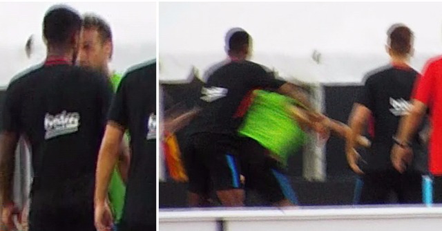 Neymar troca farpas com Semedo e abandona treino do Barcelona irritado Após entrada dura de Semedo, Neymar reclama com o lateral (Reprodução: Daily Mail)